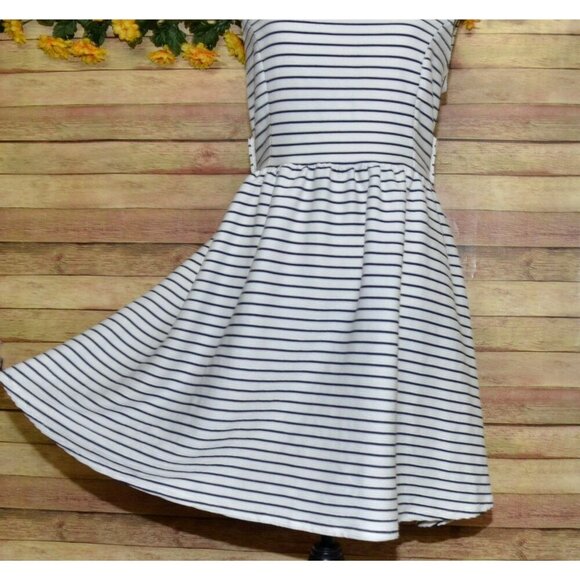 Lauren Conrad Sun Dress Navy Nautical Cross Back Size L Fit & Flare Preppy Lined - Picture 4 of 11